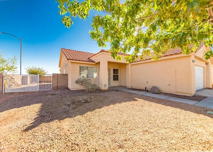 Gorgeous Las Vegas Home With Rv Parking