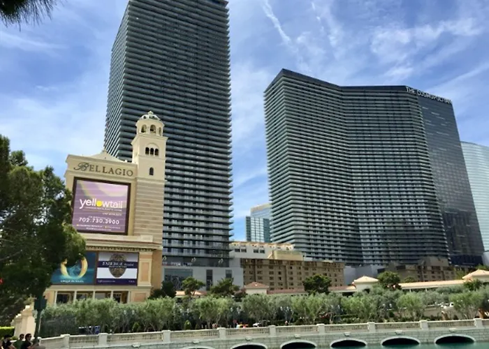 Ping Pong hotel: Jockey Club Suites