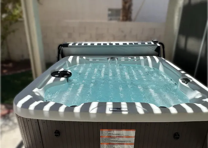 Family Fun House With Hot Tub, Grill And Games